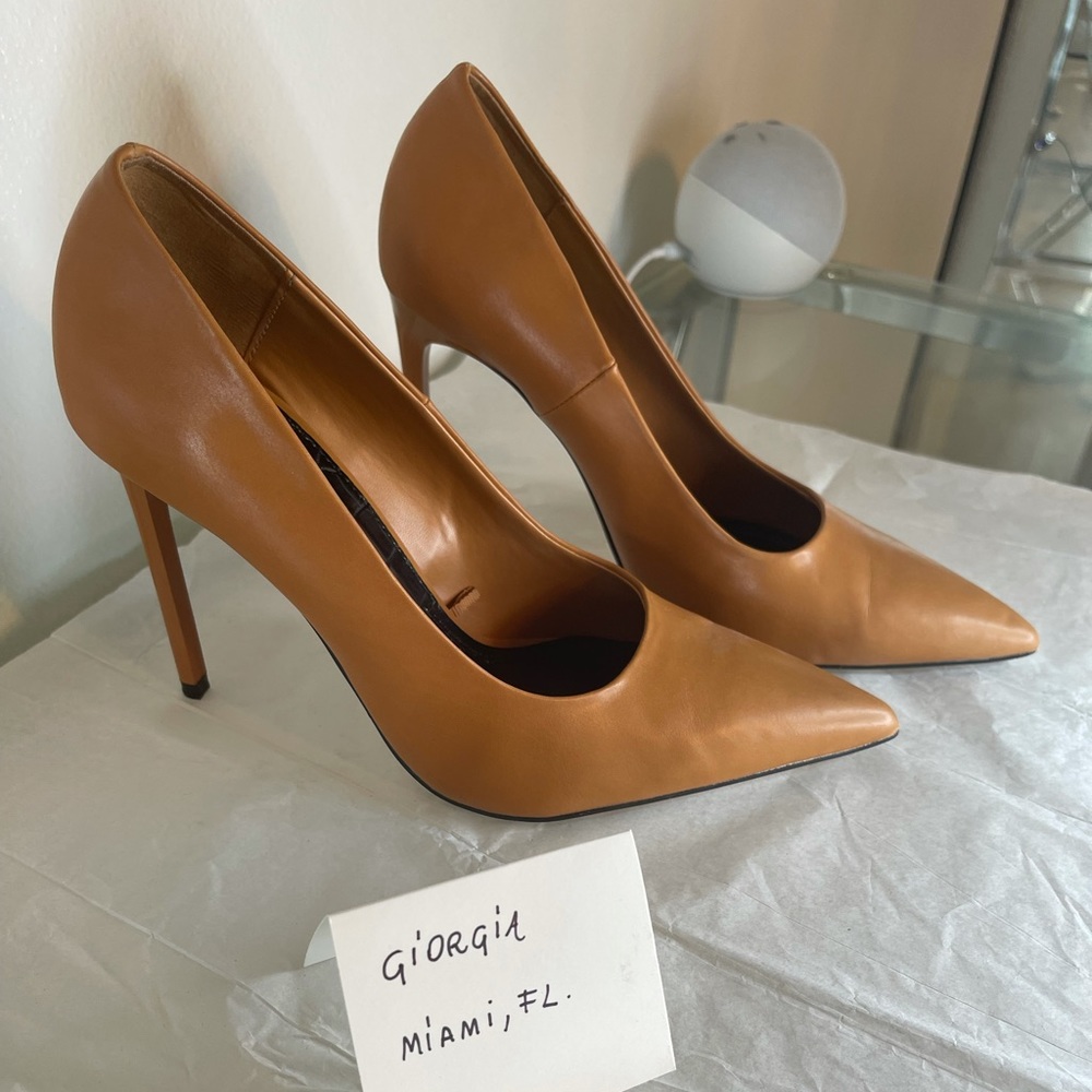 Zara heeled tan décolleté shoes size eu 40 or us 9 .
